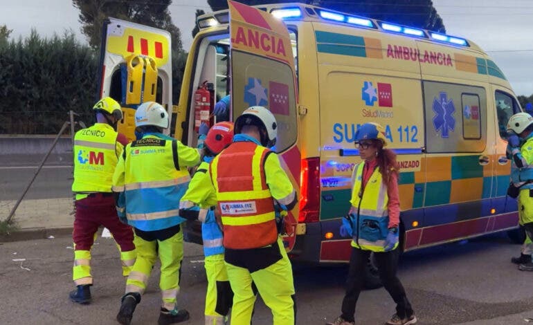 Herido grave un trabajador al caer desde ocho metros en una nave industrial de Algete