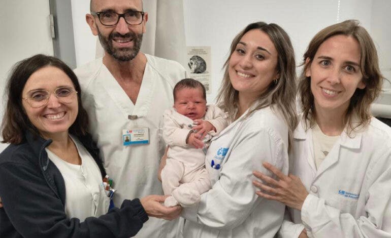 Un bebé nace de forma inesperada en un centro de salud de Villaverde en plena consulta de la matrona