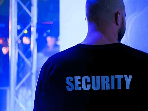 Cae una banda que robaba móviles en la discoteca Fabrik