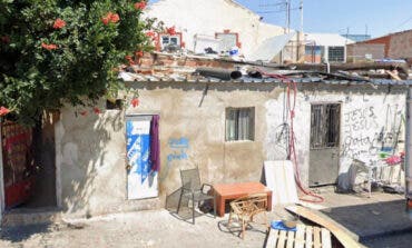 Heridos cuatro policías locales de Coslada tras ser atacados con palos, piedras y sillas durante una intervención