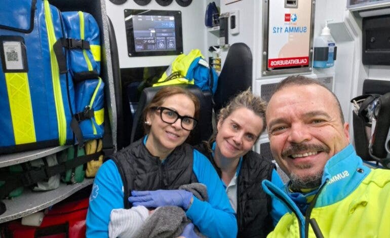 Dos bebés nacen en casa en menos de 24 horas en Madrid con ayuda del SUMMA
