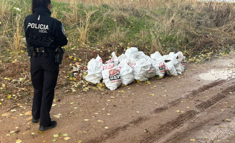 Azuqueca intensifica el control contra el abandono de escombros en la vía pública