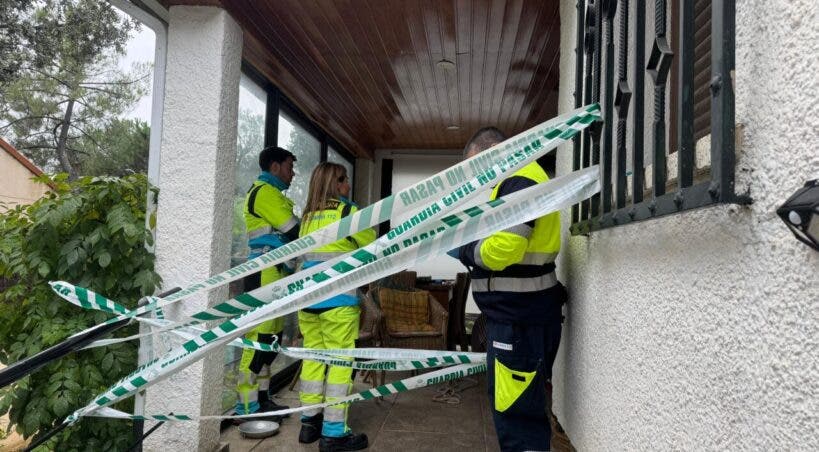 Hallan muertos a un hombre y una mujer con signos de violencia en un chalet de Alpedrete