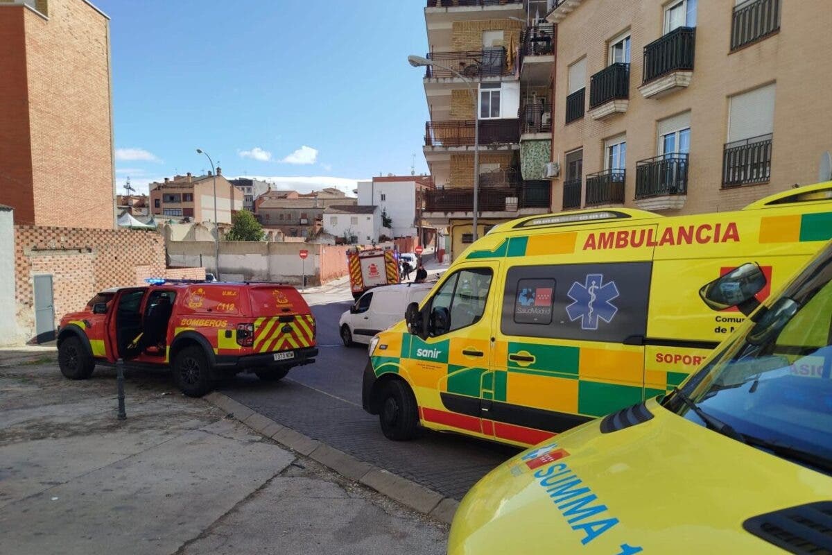 Dos heridos, uno grave, al arder un carrito de bebé en un edificio de Fuenlabrada