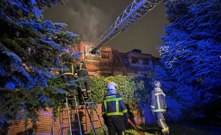 Muere un hombre de 96 años en el incendio de un chalet en Las Rozas