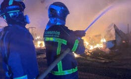 Un incendio calcina de madrugada 13 infraviviendas en Leganés