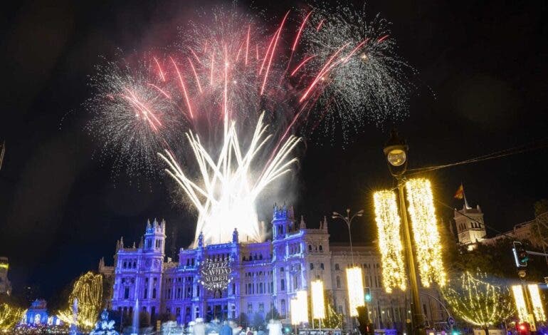 Madrid enciende la Navidad con 13 millones de bombillas y 157 kilómetros de luces