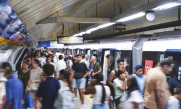 La Comunidad de Madrid activa un refuerzo histórico en Metro y EMT por el encendido navideño y el Black Friday