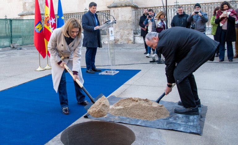 Arranca la remodelación de la Plaza de los Santos Niños de Alcalá de Henares