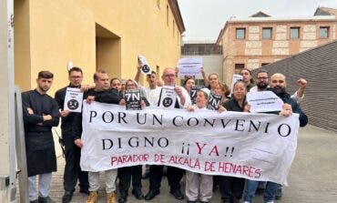 Protesta en el Parador de Alcalá de Henares por un convenio digno