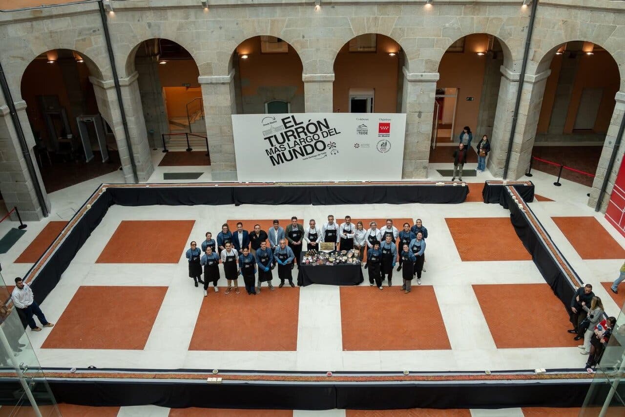 Elaboración del turrón más grande del mundo en Madrid