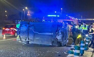 Tres heridos, uno de ellos atrapado, en un accidente en la A-42