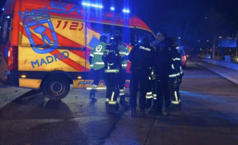 Herido grave un motorista tras chocar con un coche en la Avenida de América