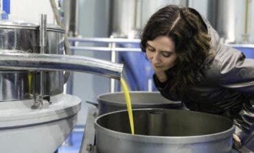 Ayuso presume en Villaconejos del despegue del olivar madrileño con 12,1 millones en ayudas al campo en 2025