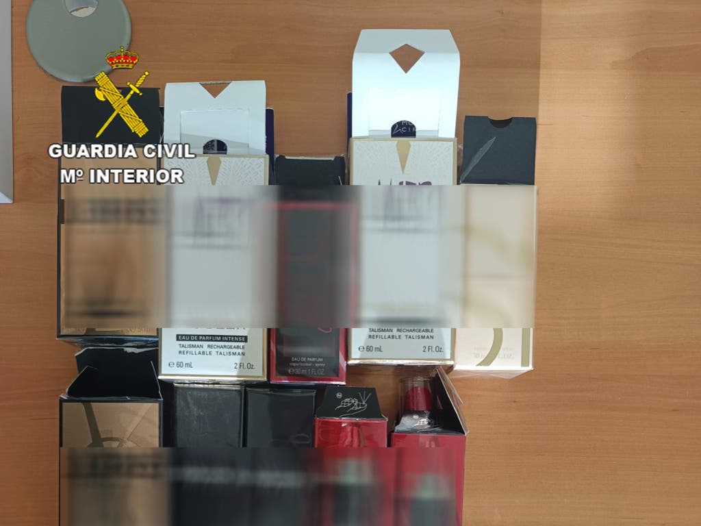 Detenida en Quer por robar perfumes y cosméticos en la empresa en la que trabajaba