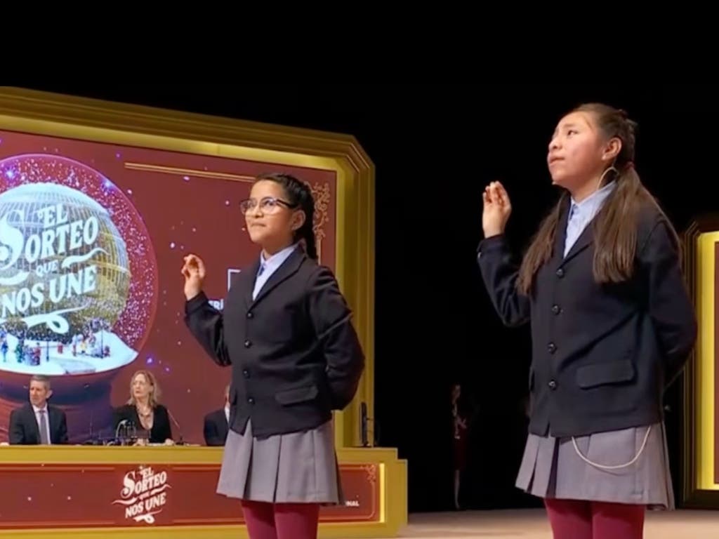 El 79.432, el Gordo de la Lotería de Navidad, reparte 64 millones en La Elipa