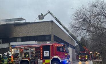 Un incendio en una nave de productos cárnicos en Alcalá de Henares provoca cuantiosos daños materiales
