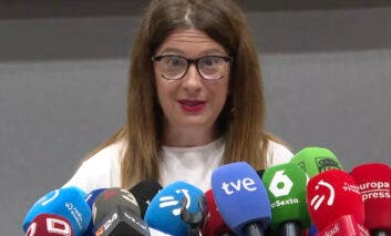 La Audiencia Nacional deja en libertad con medidas cautelares a la «fontanera del PSOE», Leire Díez, a Vicente Fernández y Antxon Alonso