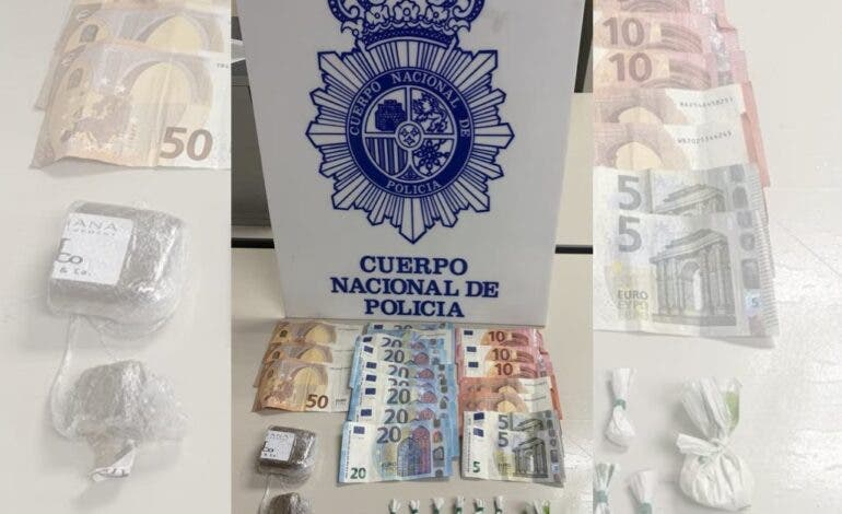 Pillado en Guadalajara vendiendo cocaína y hachís en plena calle