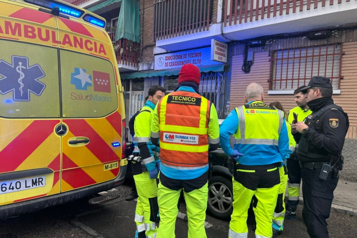 La Policía dispara y detiene a un hombre que retenía y amenazaba a su madre en Carabanchel