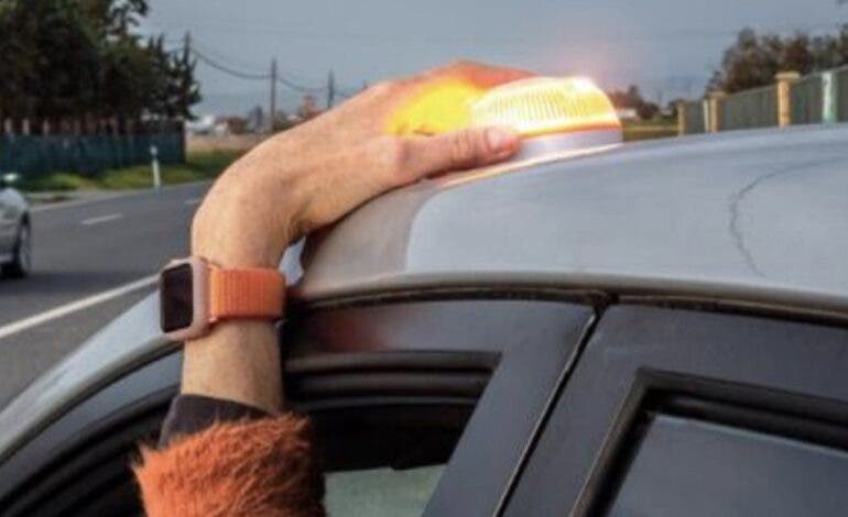 La DGT retira la homologación a cuatro balizas V16 a pocos días de que sean obligatorias