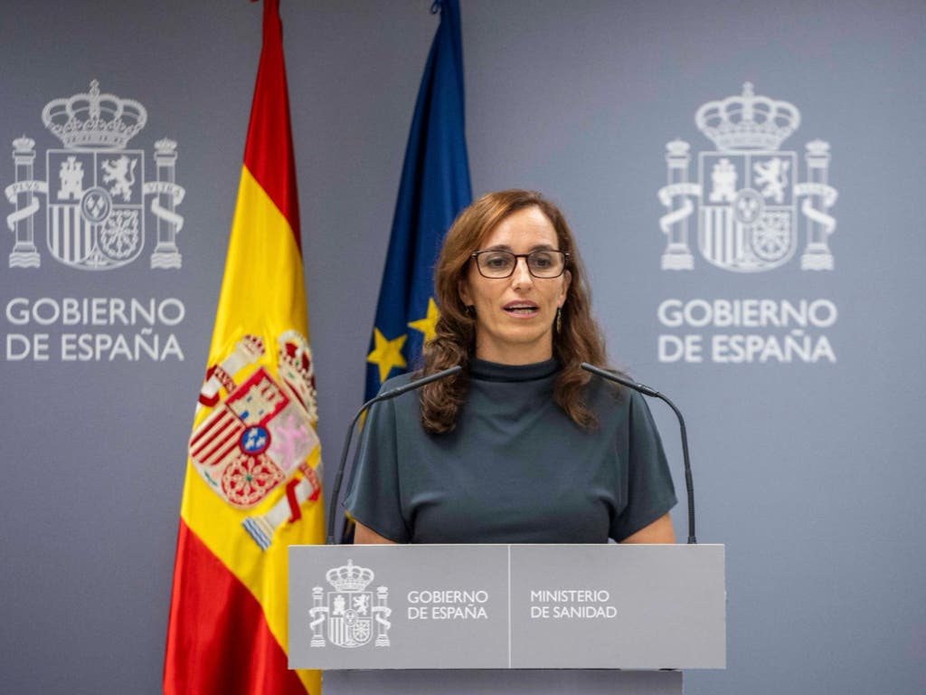 Los sindicatos de la sanidad pública se rebelan contra Mónica García y convocan una huelga indefinida en toda España