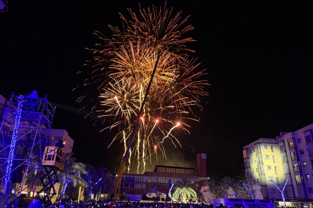 Así ha sido la Gran Cabalgata de Reyes de Torrejón de Ardoz: miles de personas arropan a los Reyes Magos pese al frío