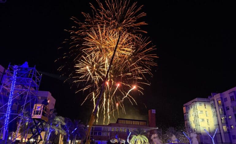 Así ha sido la Gran Cabalgata de Reyes de Torrejón de Ardoz: miles de personas arropan a los Reyes Magos pese al frío