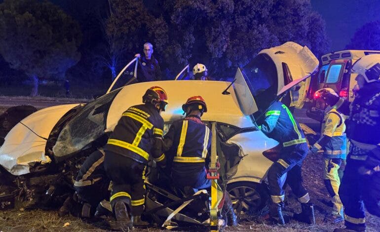 Un herido grave en accidente entre un autobús y un turismo en Pozuelo de Alarcón