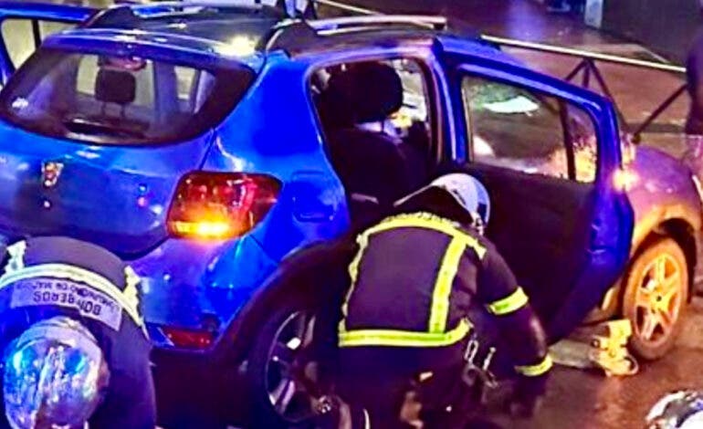 Un conductor huye tras chocar con otro coche y dejar a una persona atrapada en Torrejón de Ardoz