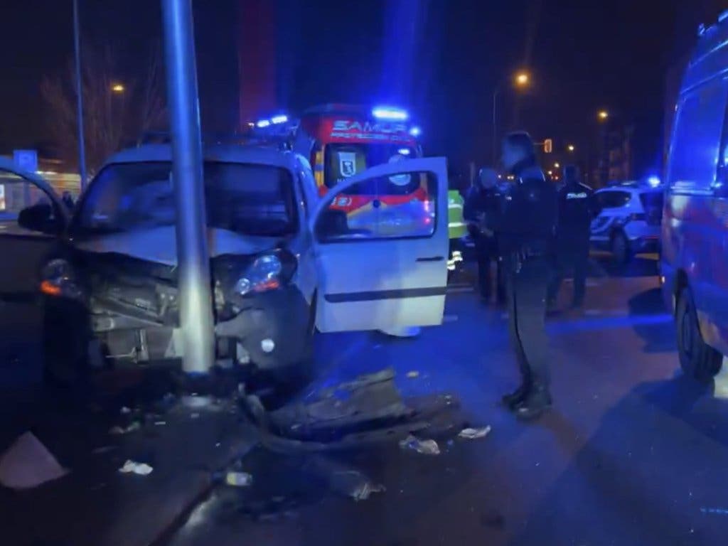 Detenido un conductor ebrio por atropellar a un padre y a su hijo en Villaverde y dejarlos graves