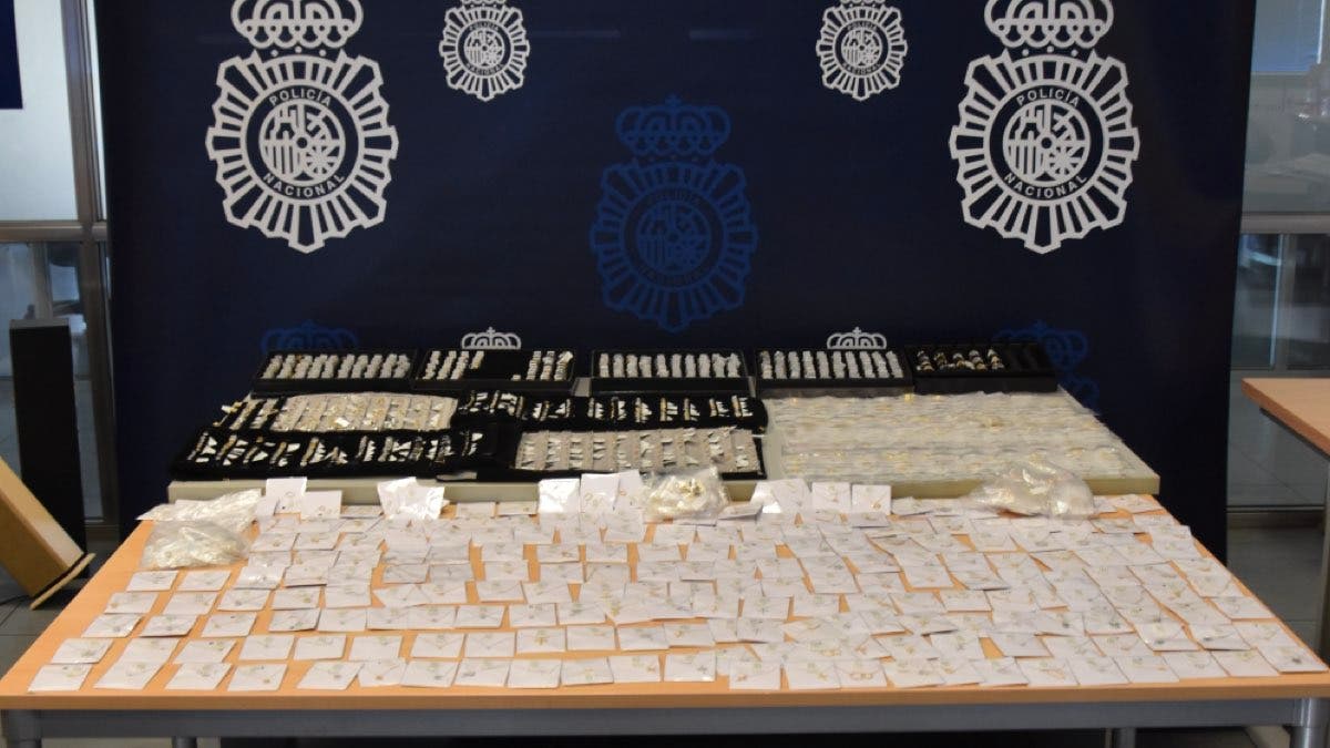 Detenido en Alcorcón tras robar 1,5 millones en joyas en un área de servicio de la A-3