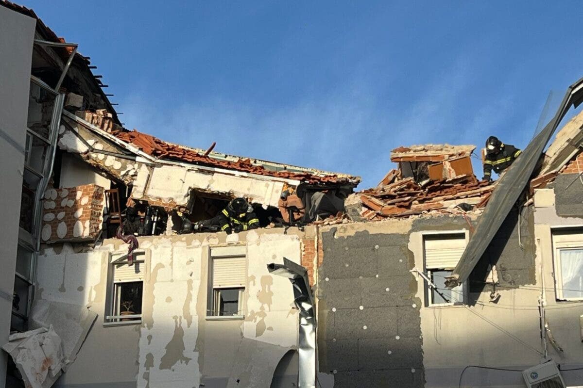 Muere una mujer mayor y nueve personas resultan heridas en una explosión de gas en Carabanchel