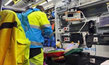 Herido grave un conductor de 30 años tras dar varias vueltas de campana en la M-410 en Parla