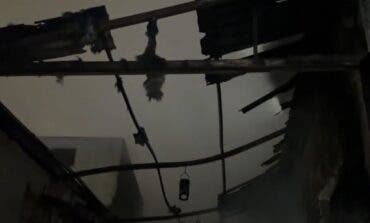 Un incendio arrasa de madrugada varias naves con asientos de avión en Vicálvaro