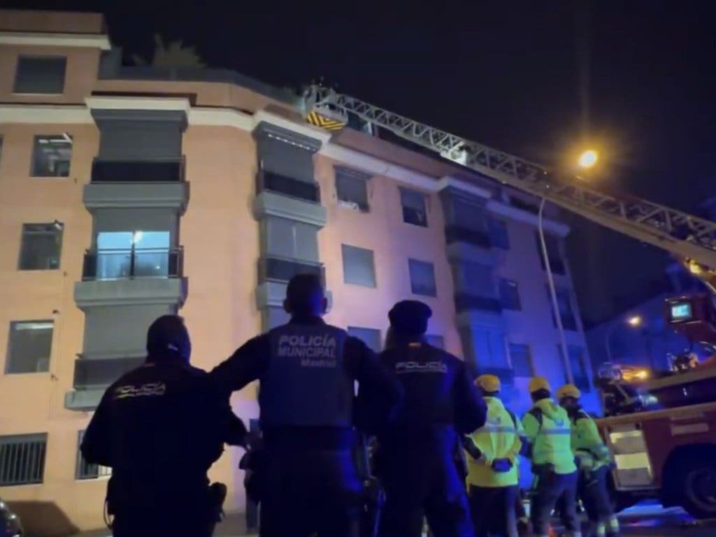 Mueren una mujer de 90 años y sus dos hijos en el incendio de su vivienda en Carabanchel