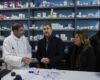 La Comunidad de Madrid estrena una iniciativa pionera para llevar medicamentos a domicilio a personas mayores en pequeños municipios