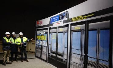 La Comunidad de Madrid empieza este martes a instalar las puertas de andén de la Línea 6 de Metro para los trenes sin conductor