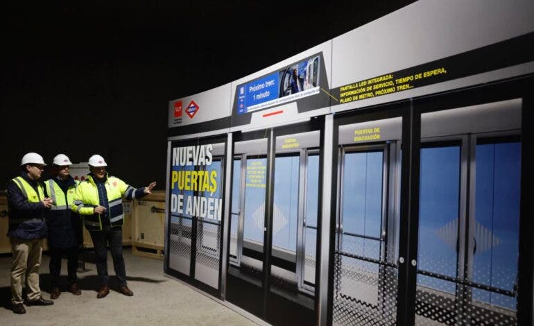 La Comunidad de Madrid empieza este martes a instalar las puertas de andén de la Línea 6 de Metro para los trenes sin conductor