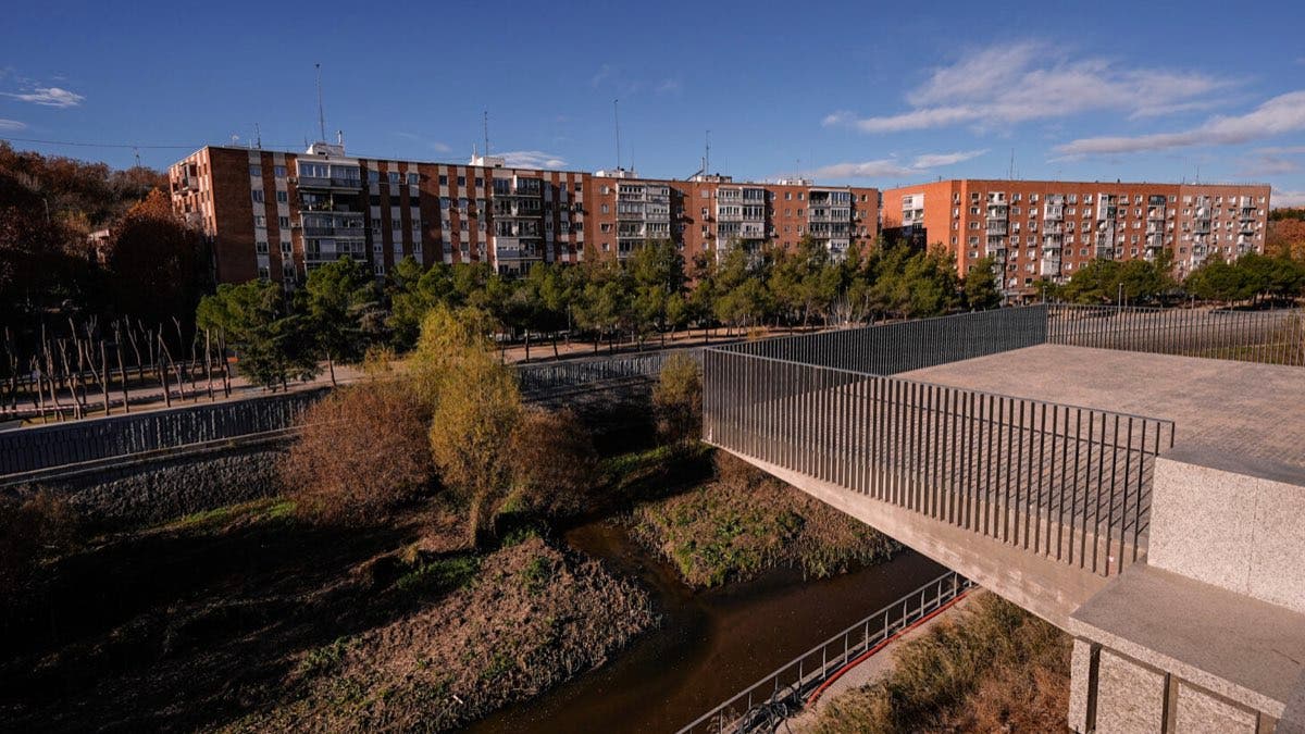 Hallado el cadáver de un hombre con signos de violencia en Madrid Río