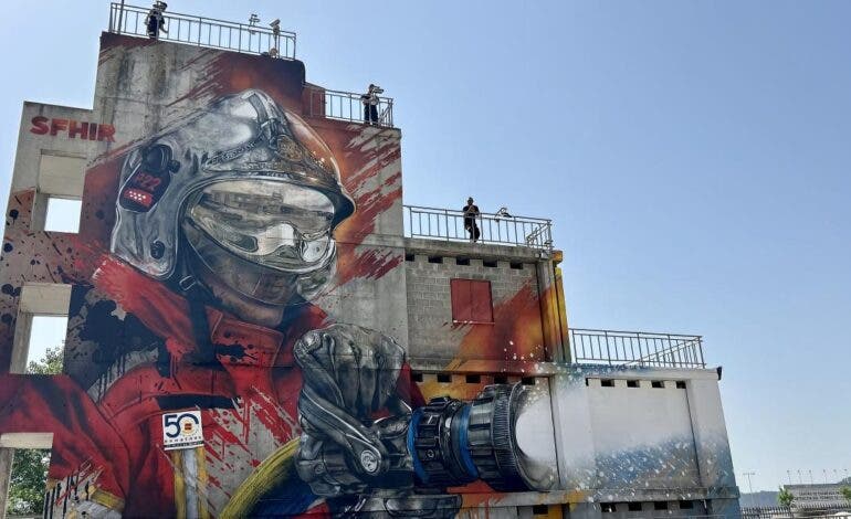 El mural de los bomberos de Alcalá de Henares, finalista al Mejor Mural del Mundo 2025