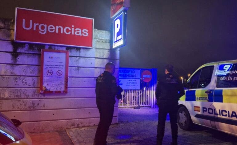 La Policía de Alcorcón salva la vida a un bebé que había dejado de respirar tras un posible atragantamiento