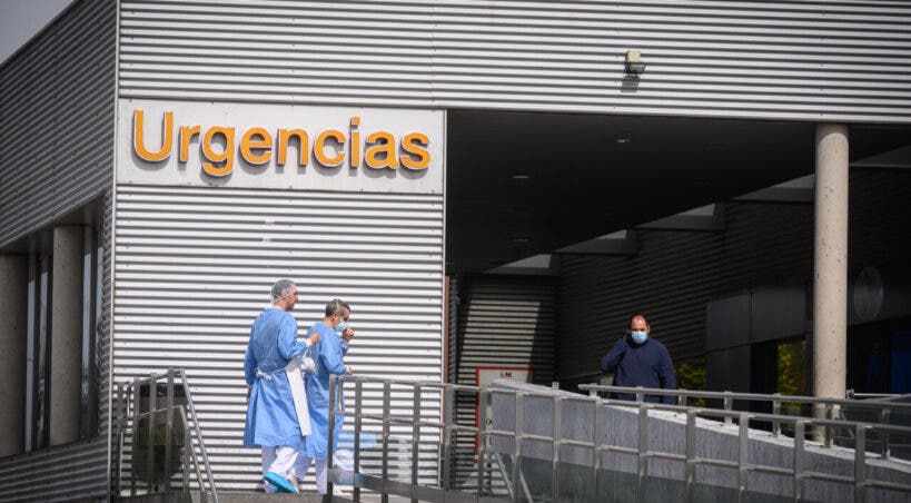Urgencias al límite en los hospitales de Coslada, Arganda y Alcalá de Henares: camas dobladas y pacientes pendientes de ingreso