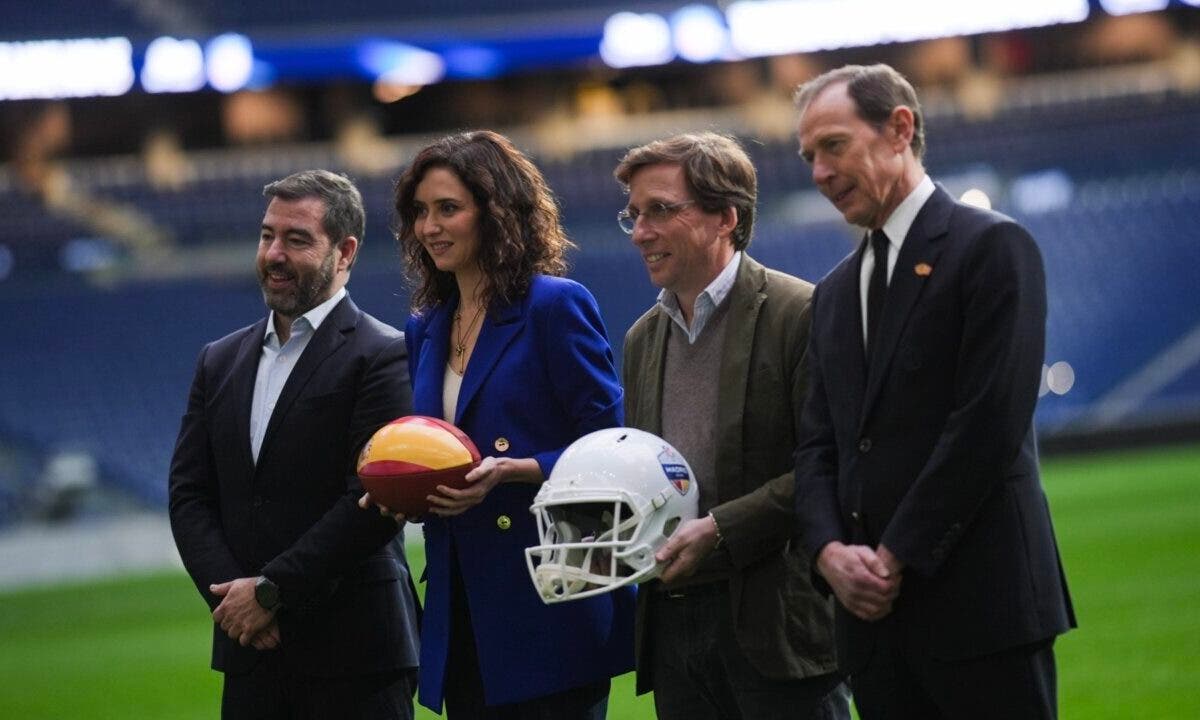 Ayuso celebra el regreso de la NFL a Madrid: partido este año en el Bernabéu y otro en 2027