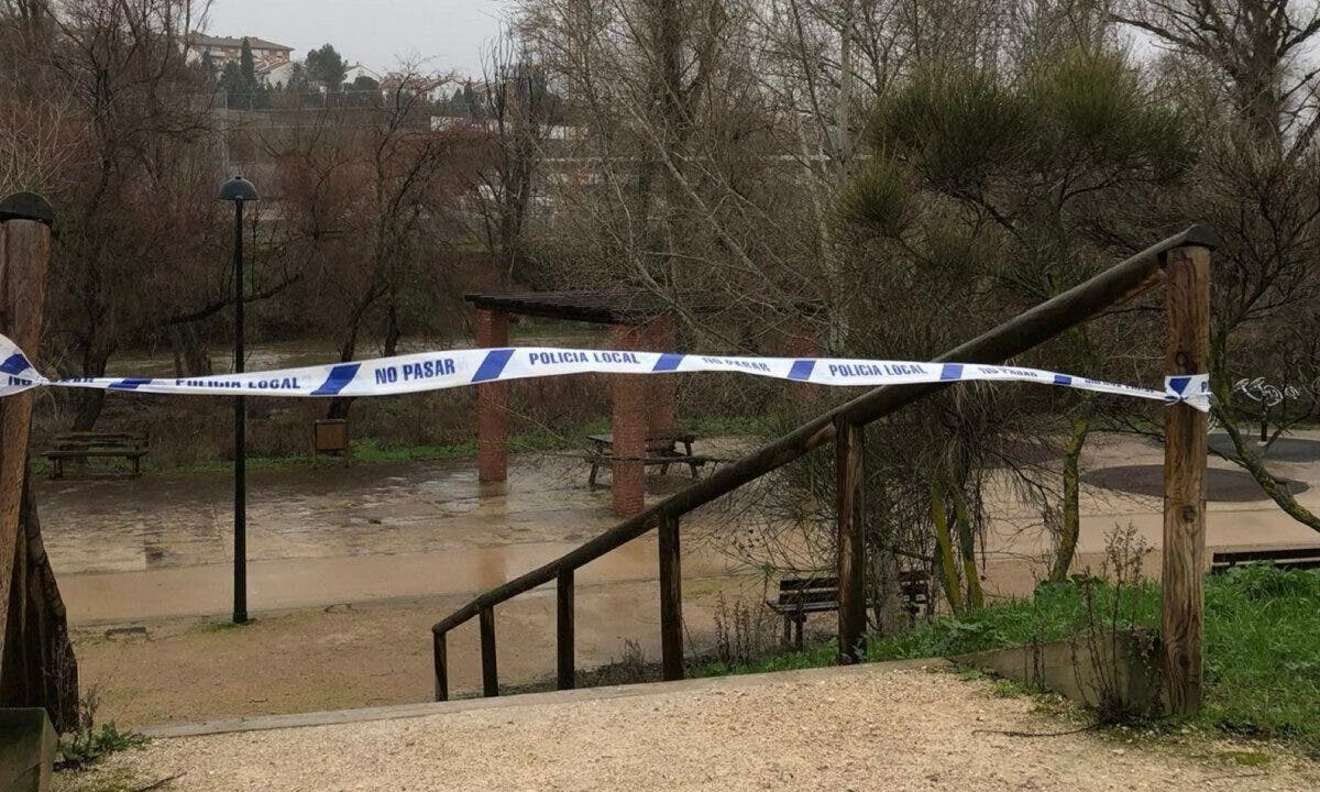 Guadalajara limita los accesos al Paseo Fluvial por el aumento del caudal del río Henares en umbral naranja