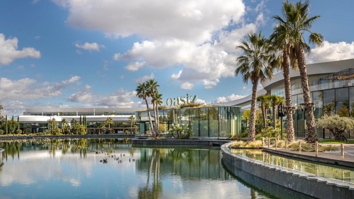 San Valentín en Oasiz Madrid, Torrejón: compras, cena para dos y maratón de películas románticas